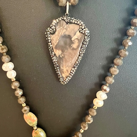 One of a kind - Smoky Quartz, Pearl, Ocean Jasper with Flint Arrowhead - Picture 4 of 4